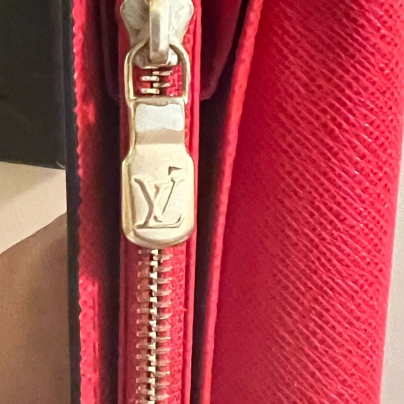 LOUIS VUITTON MONOGRAM SARA OWL WALLET - Picture 7 of 13